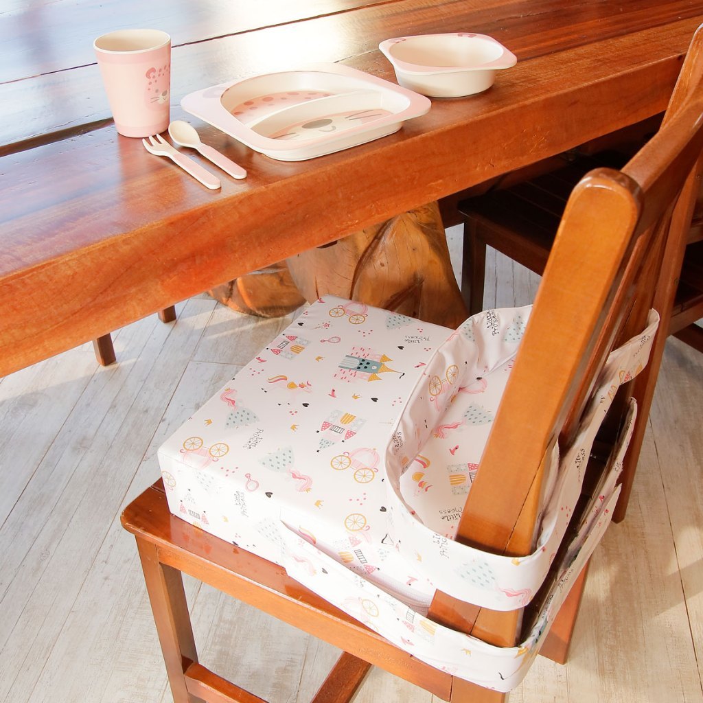Assento/Almofada Elevação Kids: Autonomia e Conforto para seu Filho à Mesa